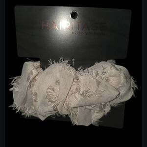 HAIRITAGE BY MINDY Raw Edge Linen Hair Scrunchie
